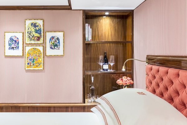 Uniworld SS Joie De Vivre - French Balcony 1.jpg